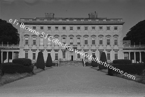 CASTLETOWN HOUSE  FROM APPROACH